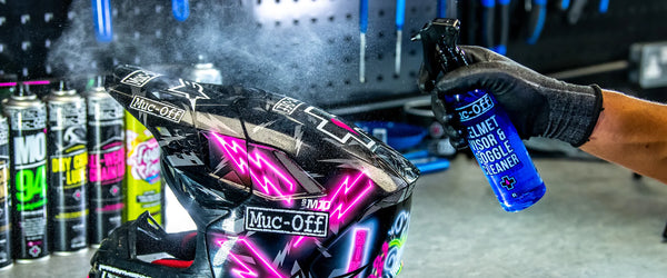 MUC OFF HEMT & VISOR CLEANING KIT